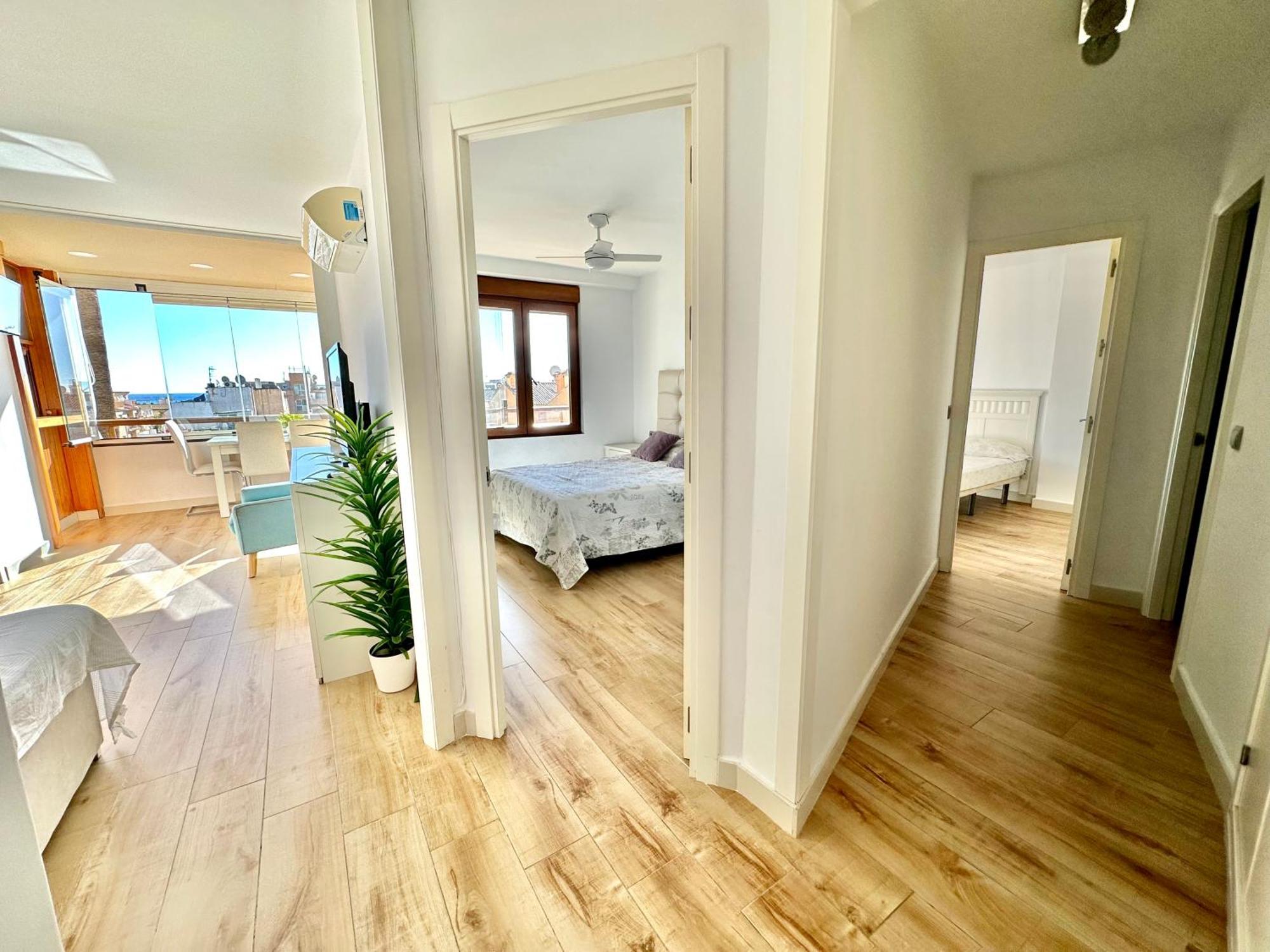 Gorgeous Apartment At The Sea In La Carihuela! Торемолинос Екстериор снимка